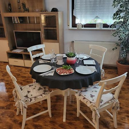 Ferienwohnung Fuer 4 Personen Mit Schnellem Wlan, Glasfaser, Tv Paket Beilstein (Baden-Wurttemberg) Exterior foto